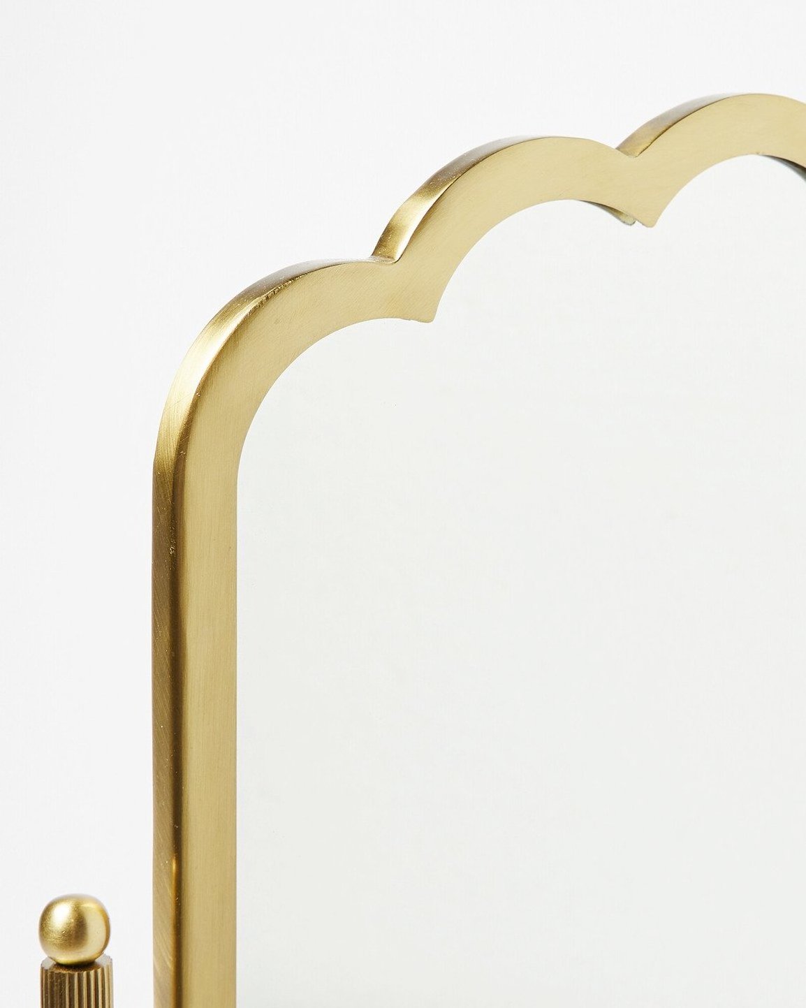 Modern Decorative Mirror with Gold Frame and Metal Stand Table Top Cosmetic Metal Framed Mirror