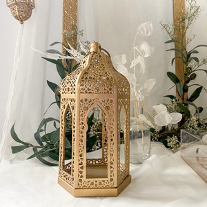 Hot Selling Wholesale Gold Metal Moroccan Candle Holder Lantern Home and Garden Decorative Handmade Candle Lanterns