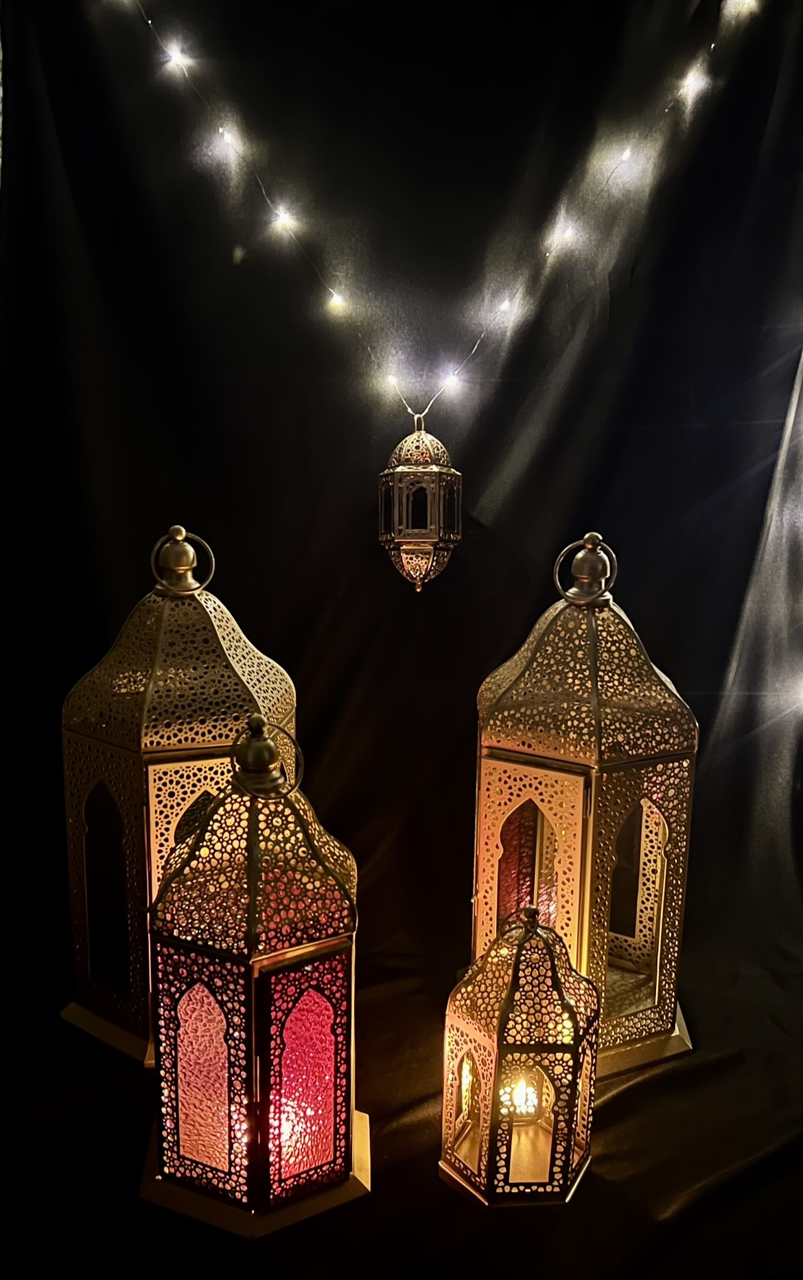 2024 Ramadan and Eid Decoration Metal Moroccan Candle Lanterns Islamic Decorative Different Sizes Table and Hanging Lanterns