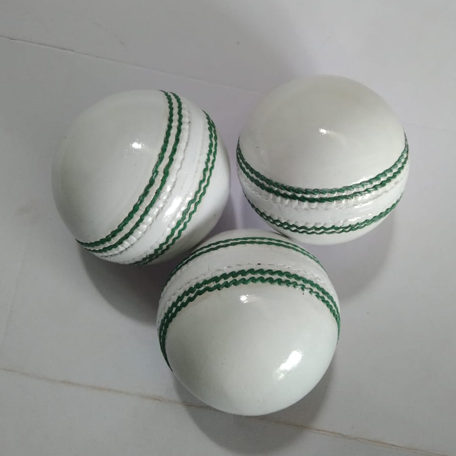 High Quality Customized Professional Hand Made Cricket Hard Ball 2 Pieces Premium Quality Cricket Hard ball Pure Leather Cricket