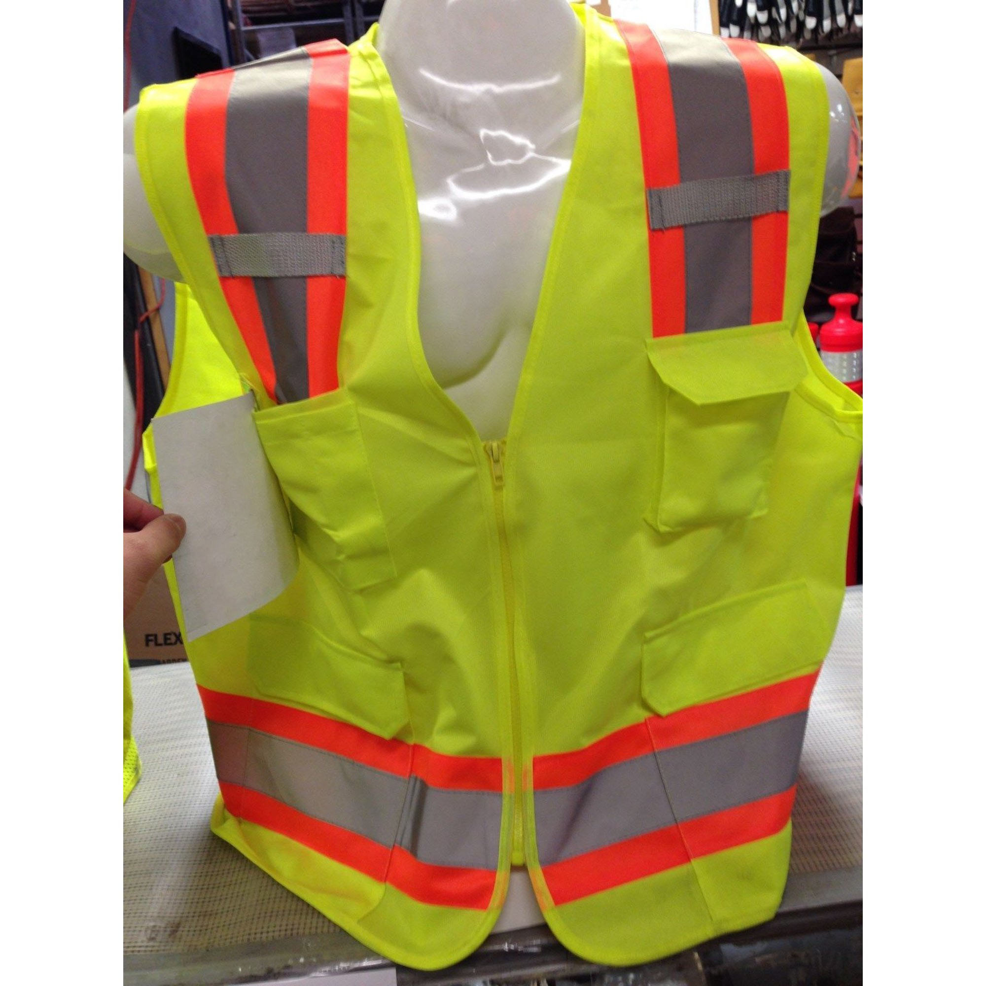 Top Quality Hi Vis Vest With Pockets Zipper Closure Comfortable Durable Waterproof Emergency Vest For Adults