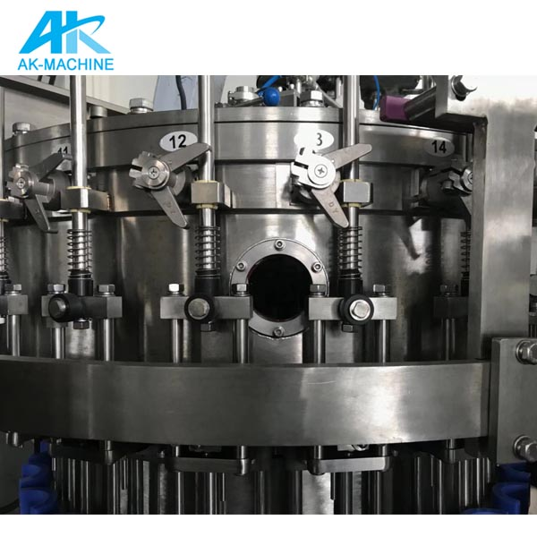 Full Automatic Co2 Carbonated Soft Beverage Drinks Soda Water Drinks Beverage Beer Filling Machine Production Line