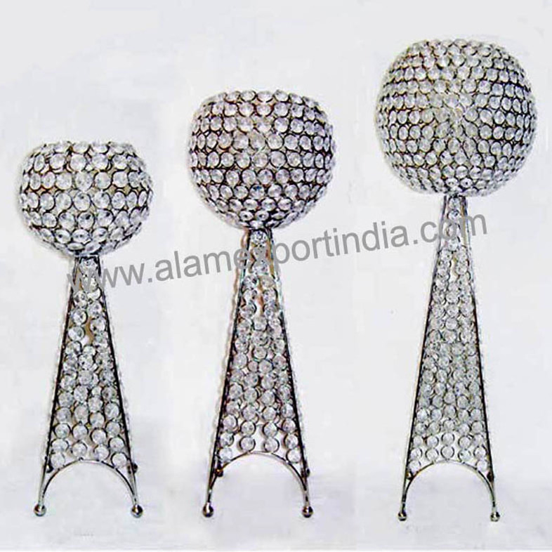 crystal ball pillar candle holder for luxury decoration in wedding parties hotels spa restaurants European crystal beads pillar