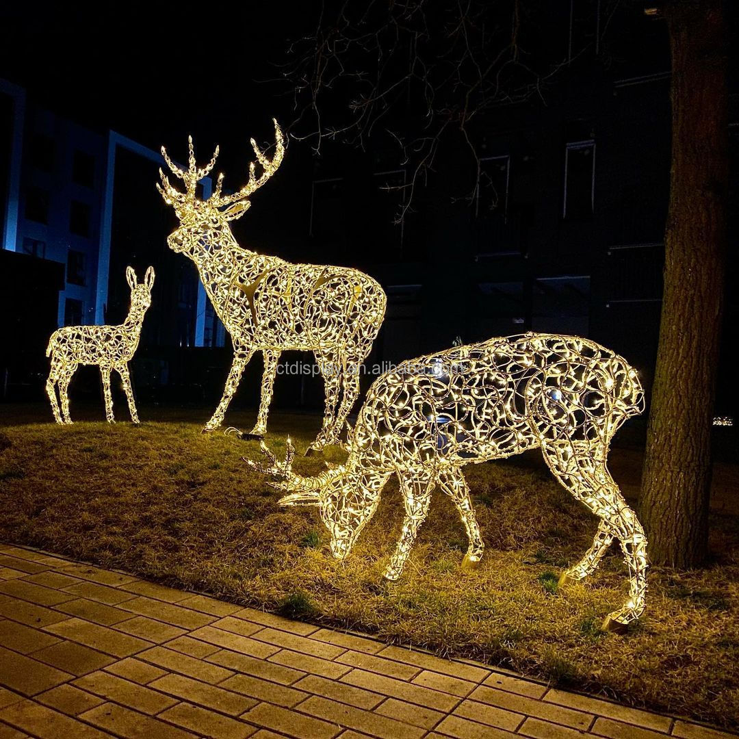 Life size 2M 3M LED wild animal Christmas outdoor decorations artificial reindeer lighted outside deer motif light