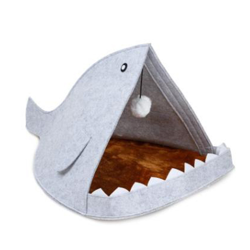 2022 new arrival foldable semi-closed shark shaped pet felt fashion design pet mat for kitty durable pet bed