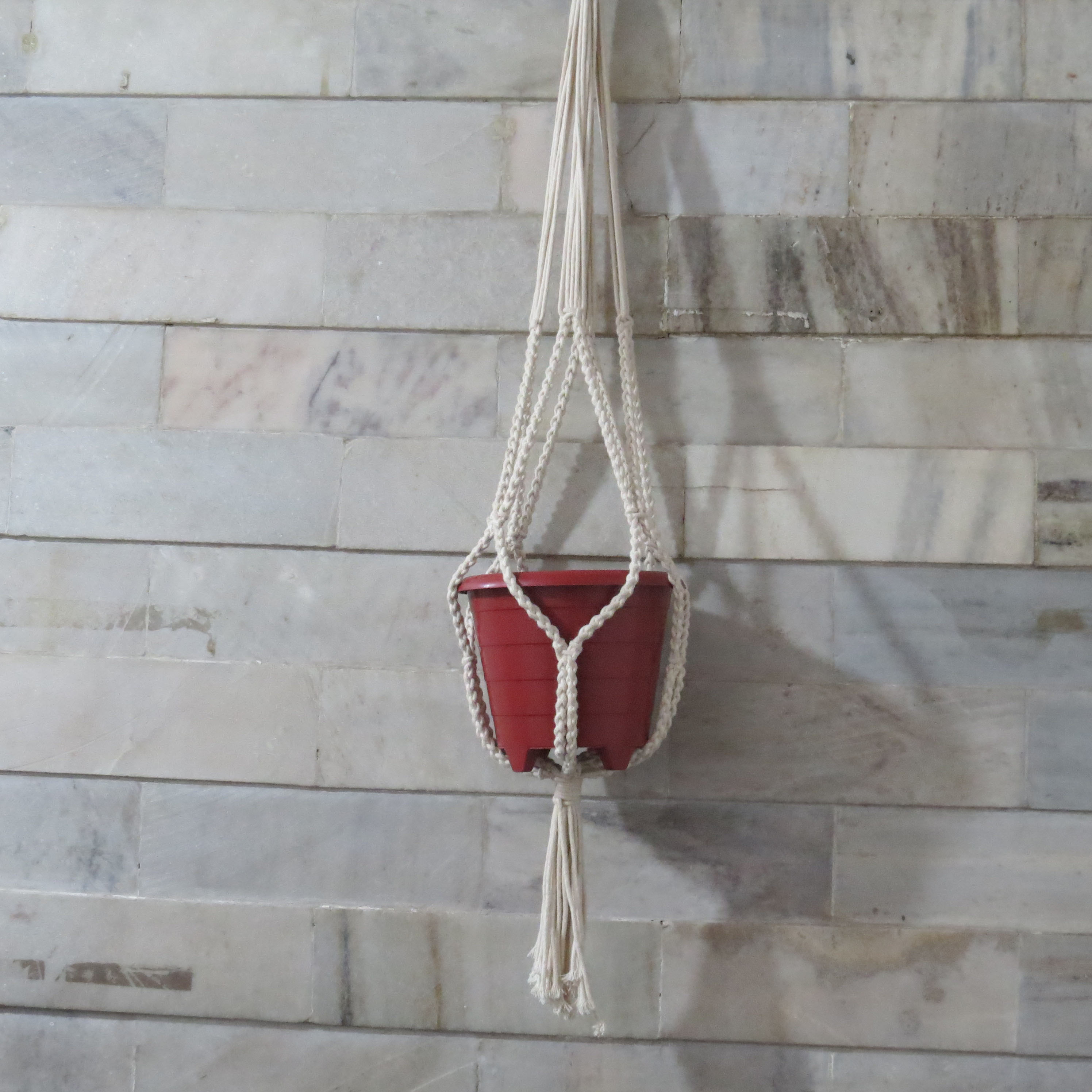 Handmade High Quality Wall Hanging Macrame Wall Hangers Flower Pot Plant Holder For Home Decoration