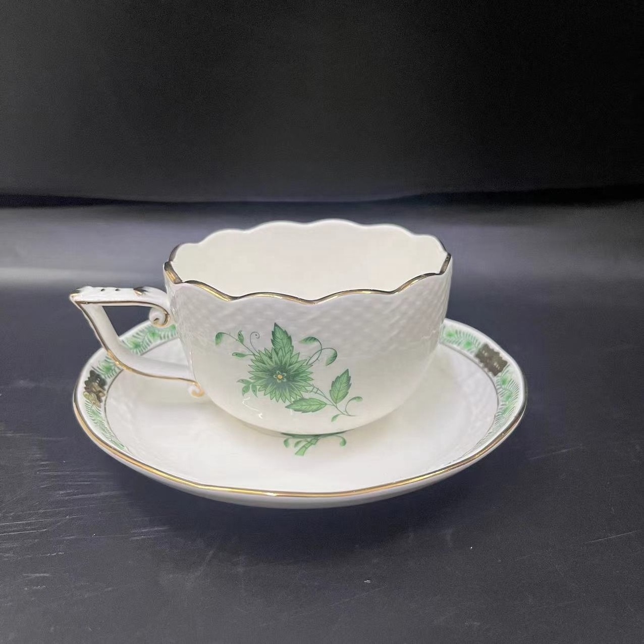 Exquisite European style porcelain coffee pot and plate Ceramic afternoon tea cup and saucer