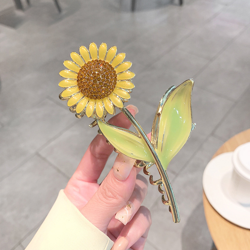 Trendy Sunflower Jaw Clamp New Advanced Shark Clip Hairpins For Women Delicate Hair Accessories China