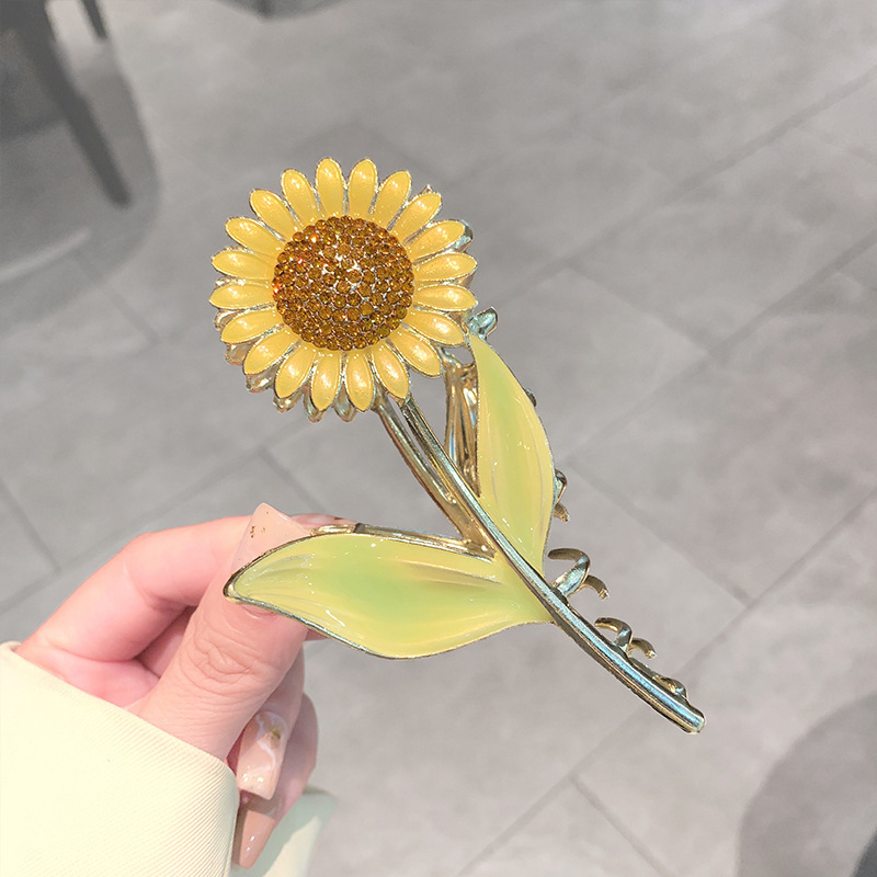 Trendy Sunflower Jaw Clamp New Advanced Shark Clip Hairpins For Women Delicate Hair Accessories China