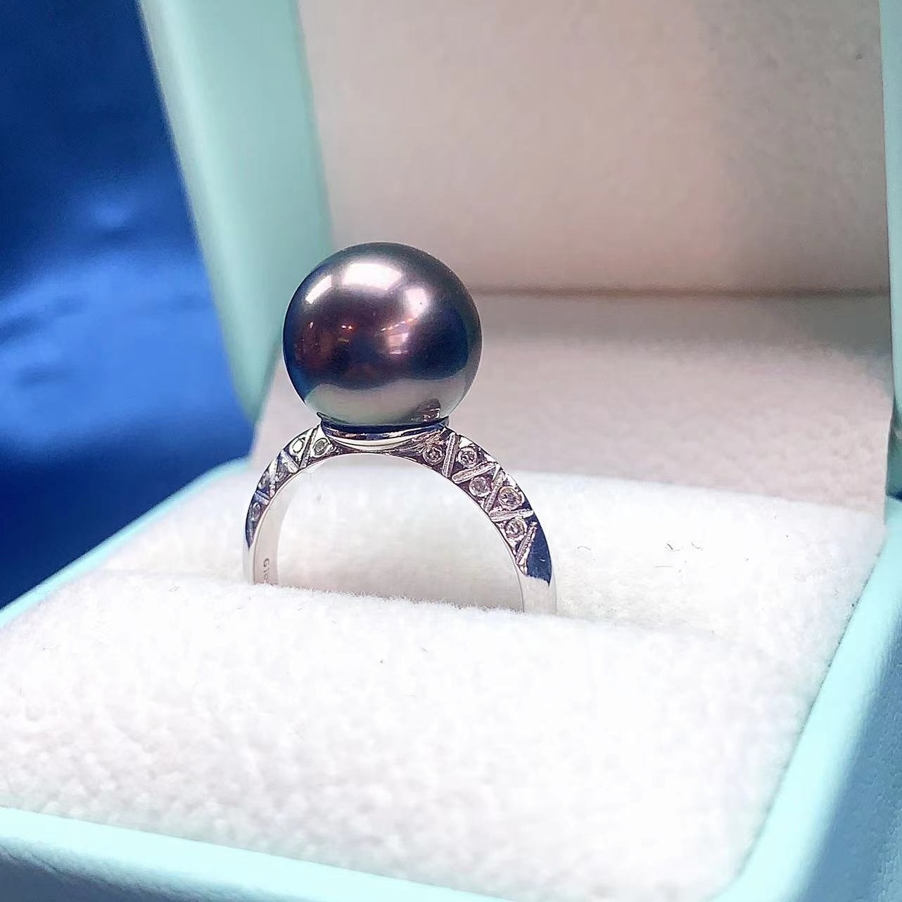 Stylish simple design Natural Tahiti Black Pearl 18K white gold ring for women's wedding engagement party glamour gift