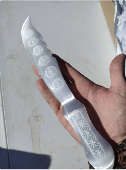 Best Quality Hot Sale Bulk Natural   Carved Selenite Knife sword with chakra etchings for gift