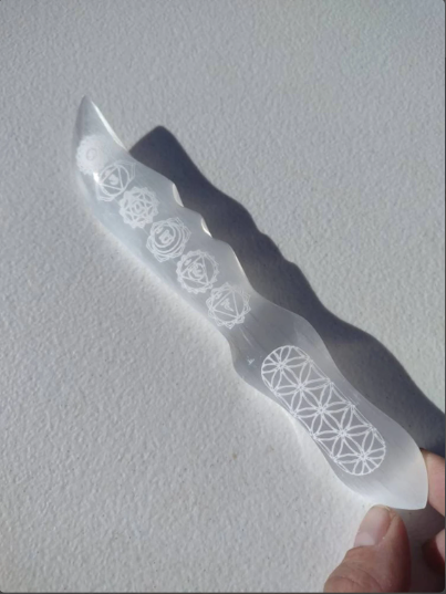 Best Quality Hot Sale Bulk Natural   Carved Selenite Knife sword with chakra etchings for gift