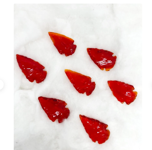 Best Quality Hot Sale Bulk Natural  Red Glass Arrowhead for friends gift