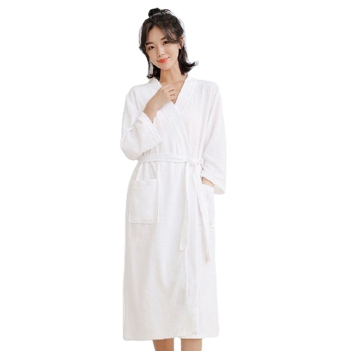 Luxury Hotel White Cutpile Velvet Bathrobe Terry Cloth Spa Robe Unisex Luxury Hotel Bathrobe For Hotel Sarong