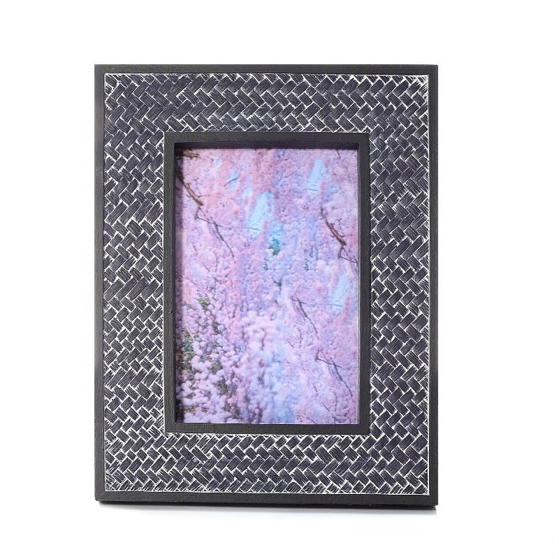 Custom Design Resin Photo Frame Black Grid Textured Ornate Hand Crafted Resin Picture Frame Tabletop Wall Display Resin Frame