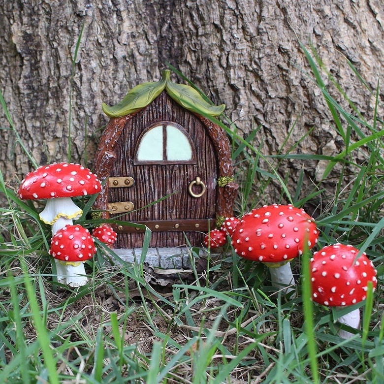 Miniature Garden Sculpture Statues Ornament Outdoor Art Yard Garden Gnomes Tree Face Figurine Decor Mushroom Glow in The Dark