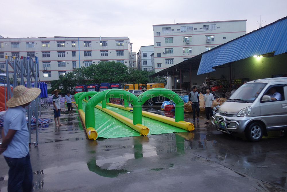 Long Funny green 2 Lane 1000ft inflatable amusing park slip n slide, pvc slide the city, TUV OEM manufacturer