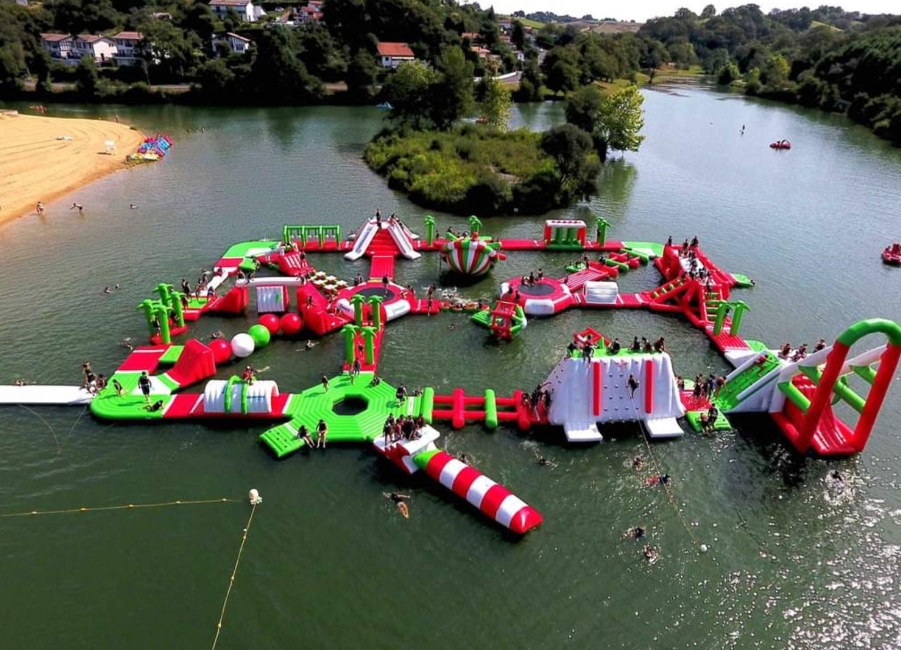 Outdoor commercial aquatic sports floating water park inflatable aqua park  in lake water play equipment for adult and kids