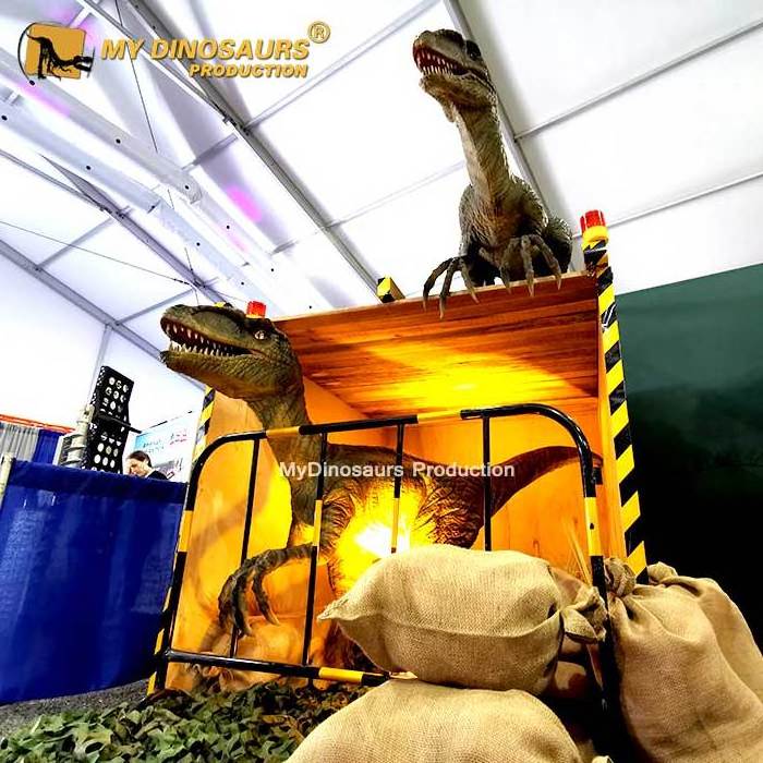 R Safari Park Velociraptor Animatronic Dinosaur Interactive