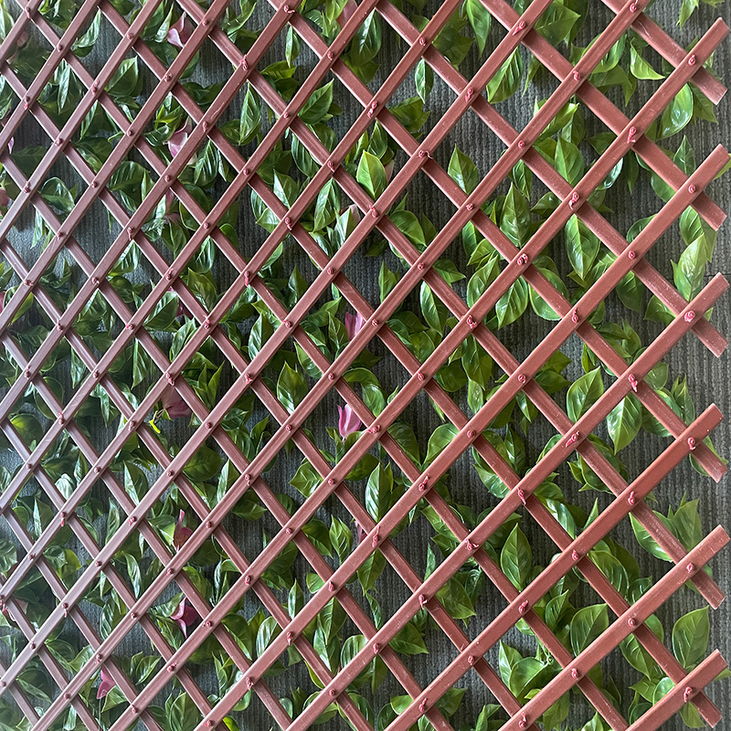 Wholesale Plastic Landscape Waterproof Expandable green leaves Artificial PVC Trellis Fence for garden