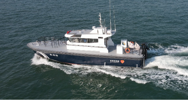 pilot patrol boat coastal patrol boat patrol motor boat yacht 65 feet big yacht 63 feet 62ft yacht