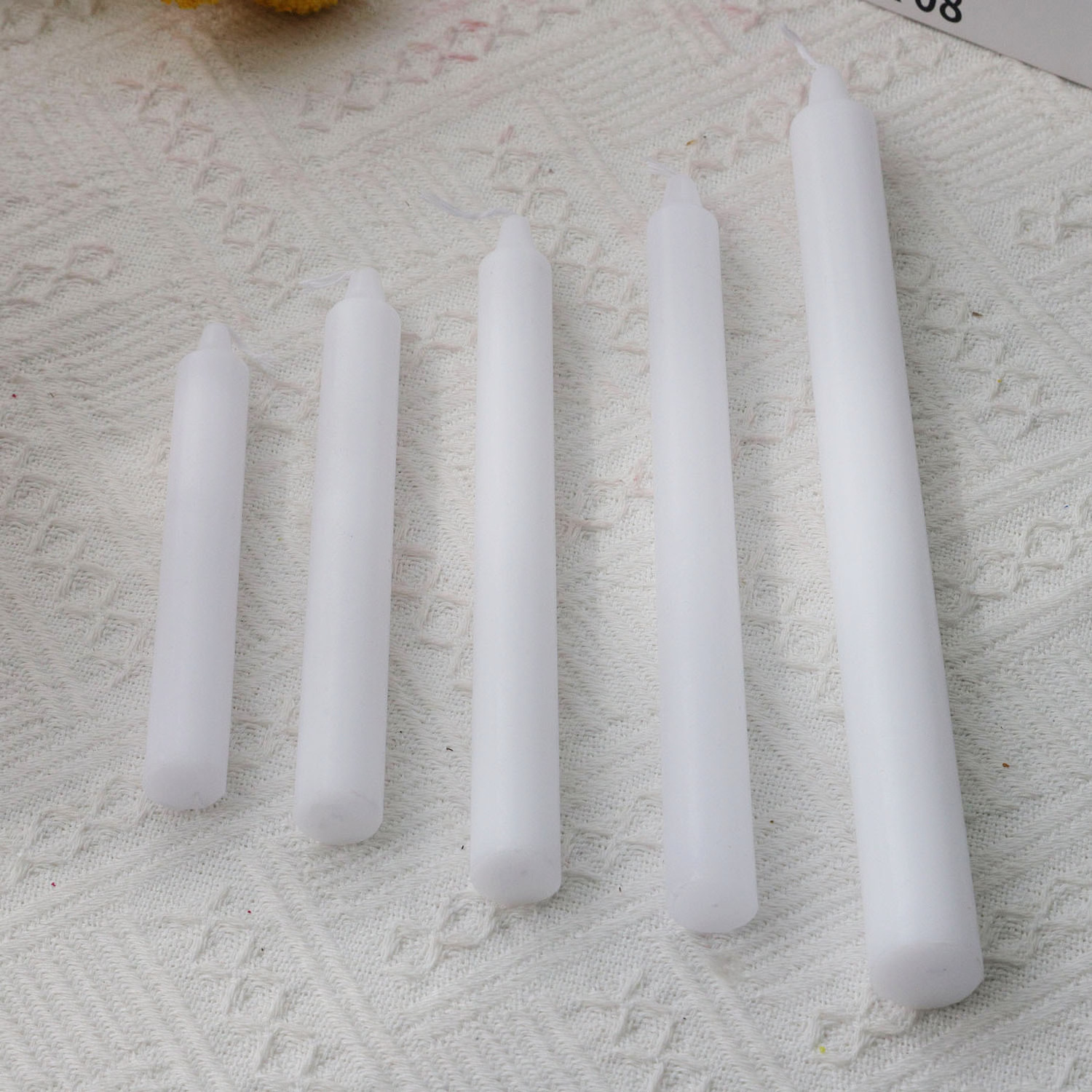 home lighting 90g Long burning white plain candles in bulk for dubai market