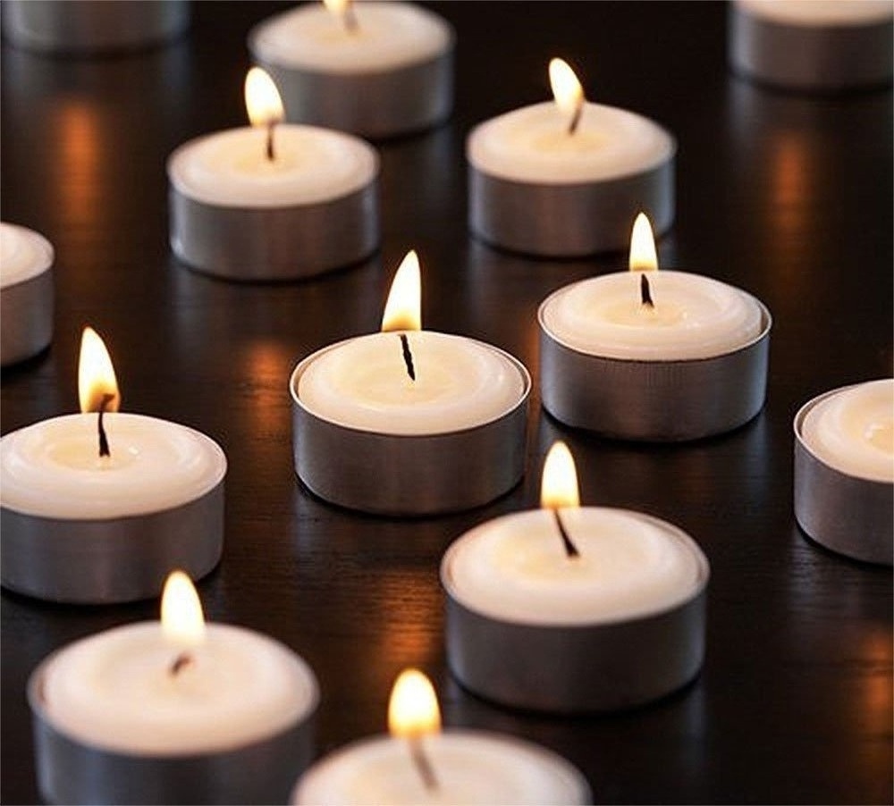 light small tealight candles  candles decorative	floating candles in water