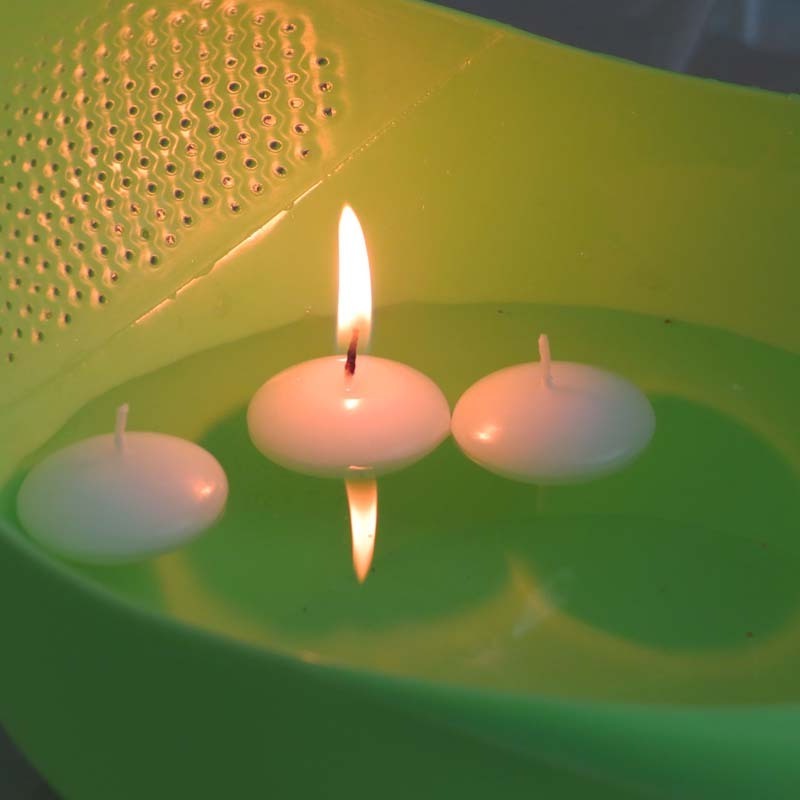 floating candles floating candles in water  flameless floating tea lights