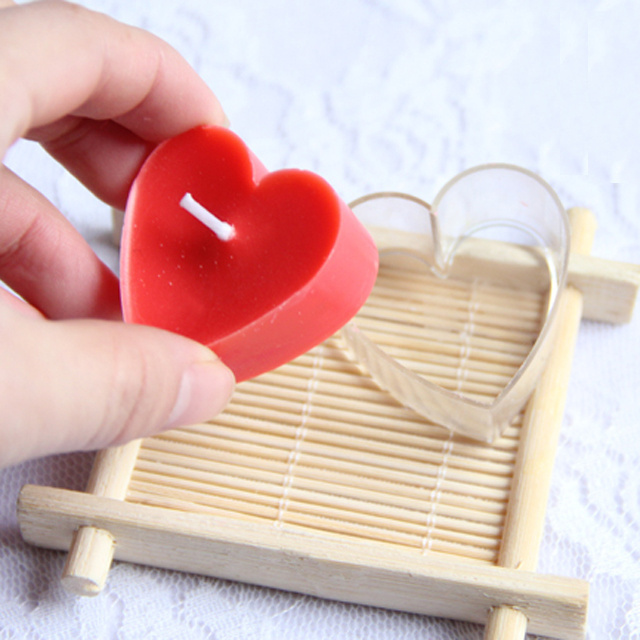 China supplier colorful heart shape tealight candle for wedding