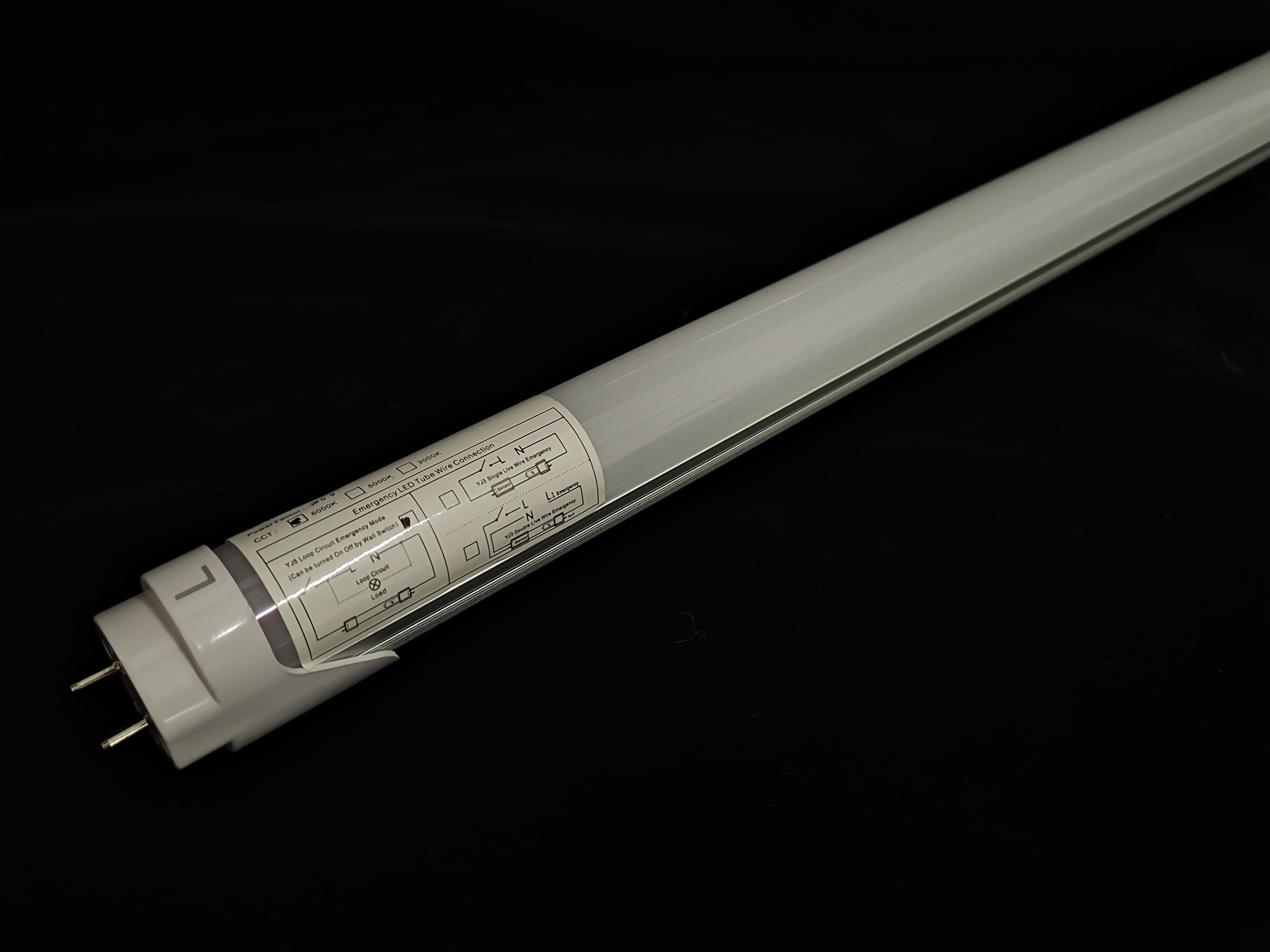 Factory Direct Sale Emergency T8 LED Tube Light With Rechargeable Battery Backup