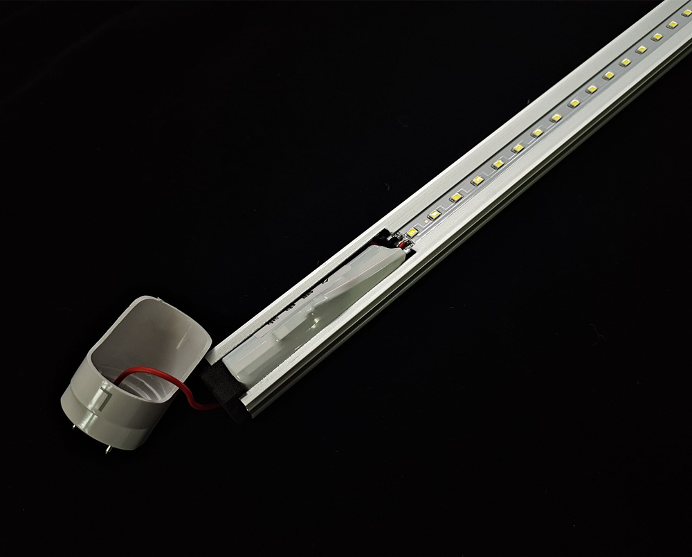 Factory Direct Sale Emergency T8 LED Tube Light With Rechargeable Battery Backup