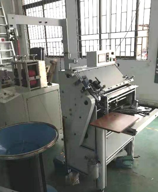 Factory Price Single Wire Binding Machine Spiral Coil Binding Machine For Calendar Notebook Book Maker