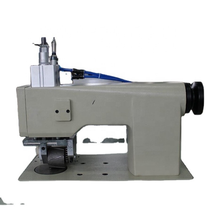 Hot Sale Ultrasonic Clothes Embossing Machine Lace Making Sewing Machine for Garment Factory