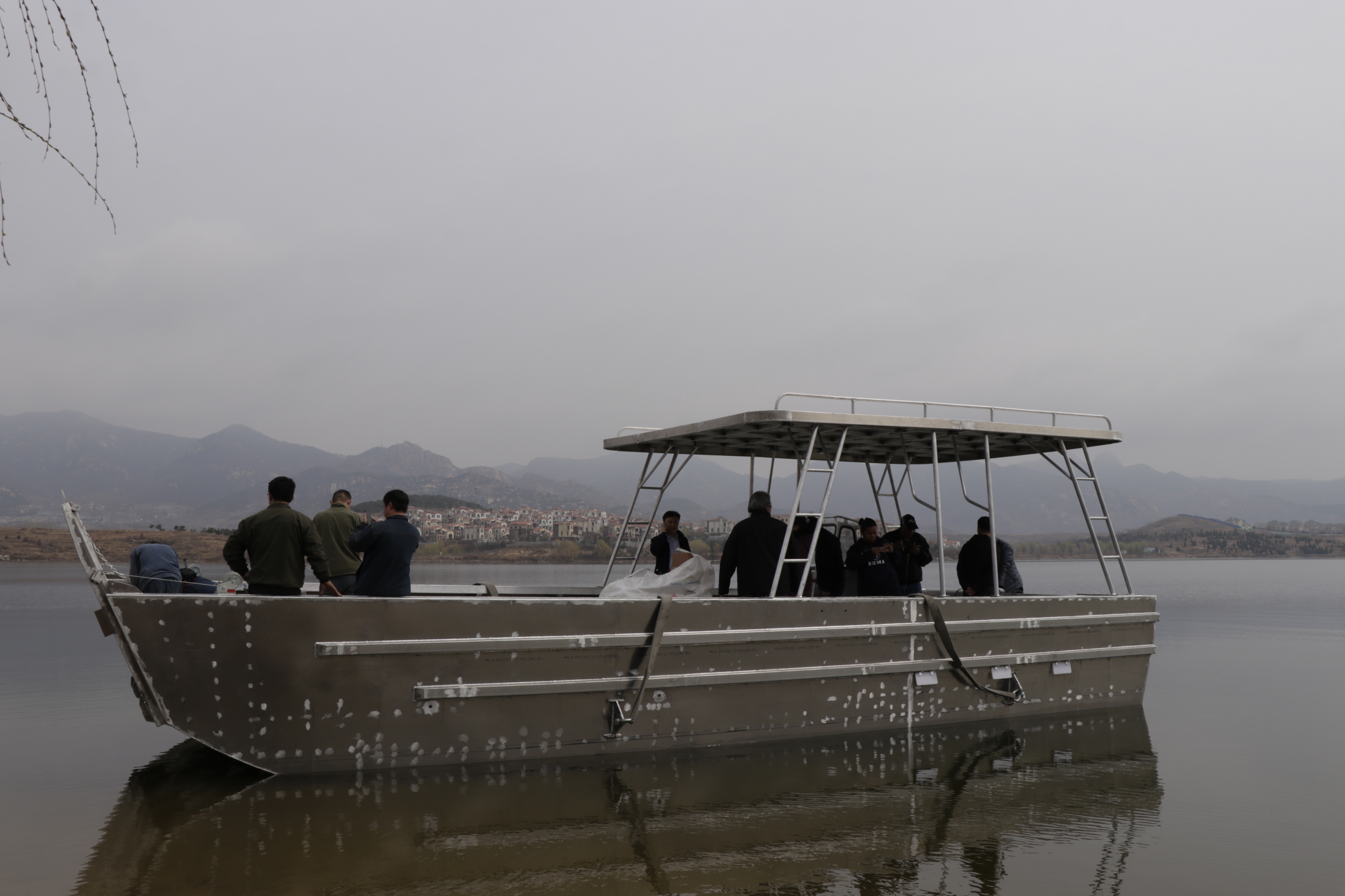 32ft landing craft aluminum boat as ferry or barge for transporting passenger or cargo