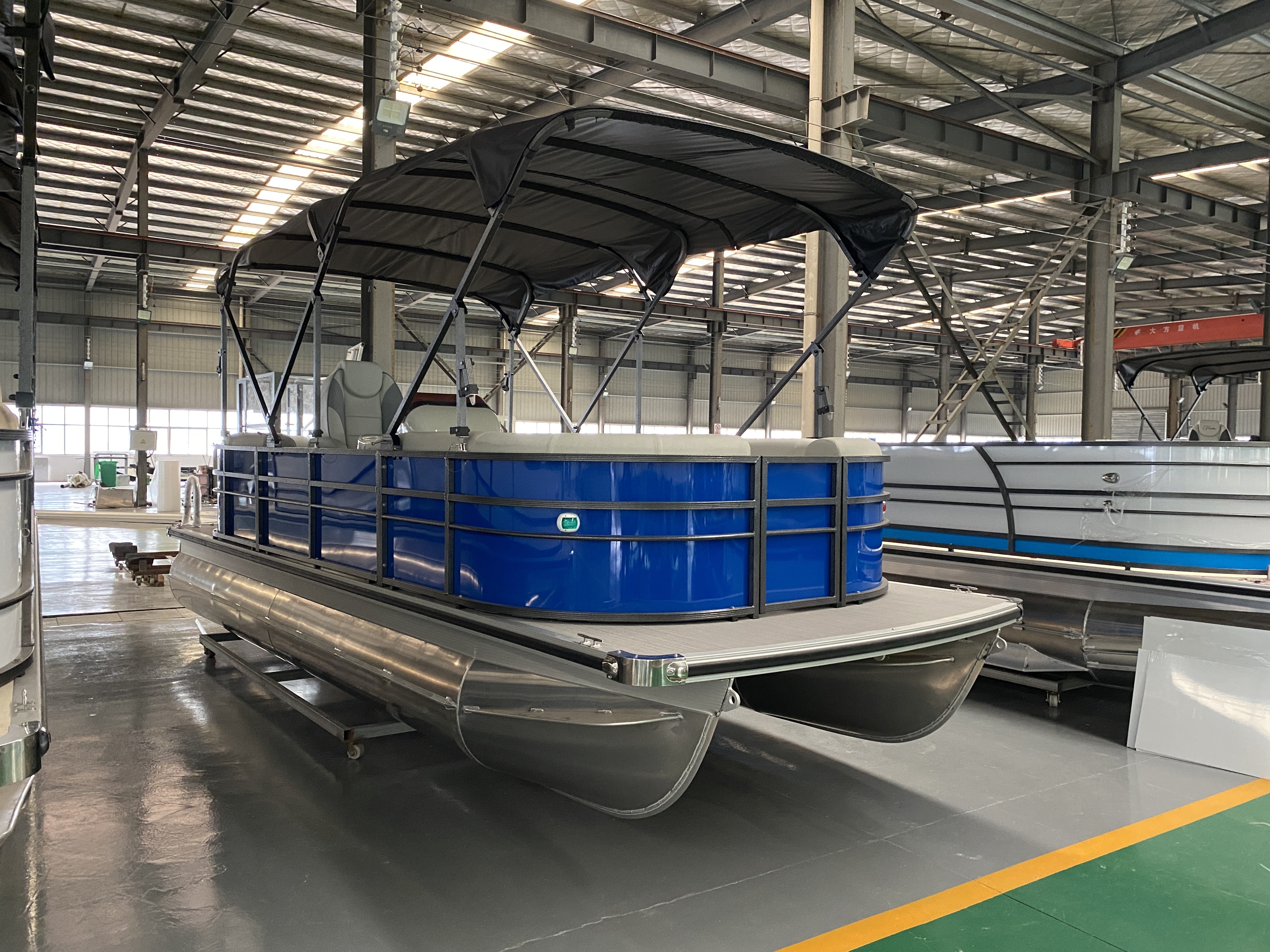 21ft 6.4m Welded Aluminum 10 passengers ship tritoon floating sofa pontoon boat for electric motors