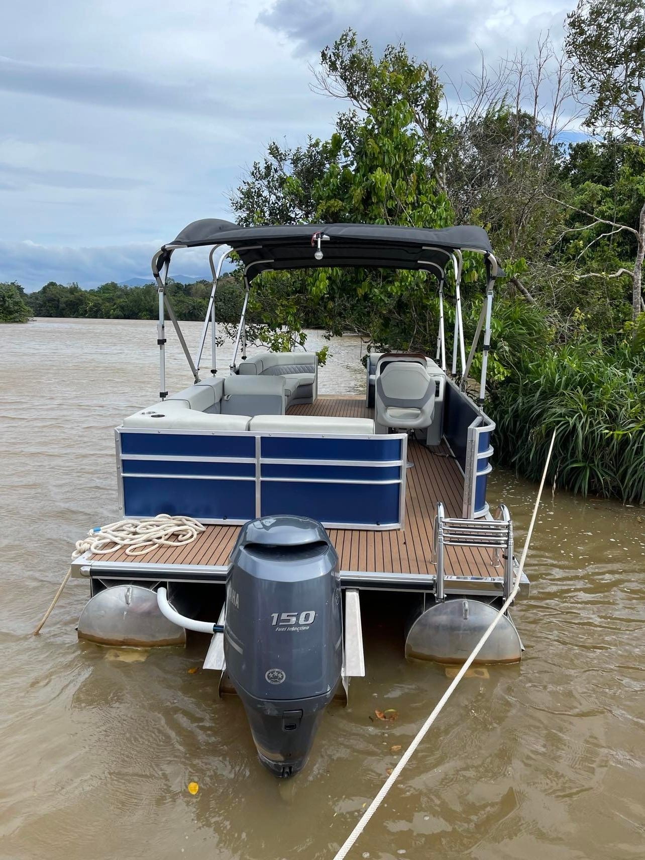 19FT 5.8M Two Tubes Floating Catamaran Aluminum Pontoon Boat with sink for sale