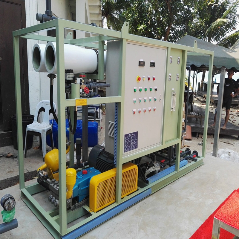 Small Yacht Desalination System Small Boat Desalinator Portable Seawater Desalination Plant