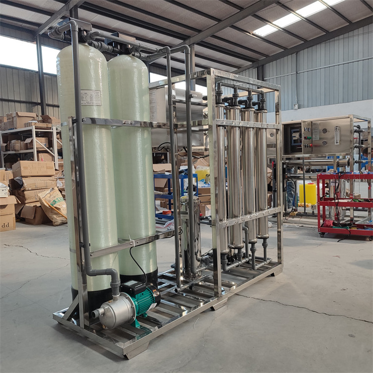 drinking water using reverse osmosis membrane water treatment machinery for cleaning tap water rivers and lakes