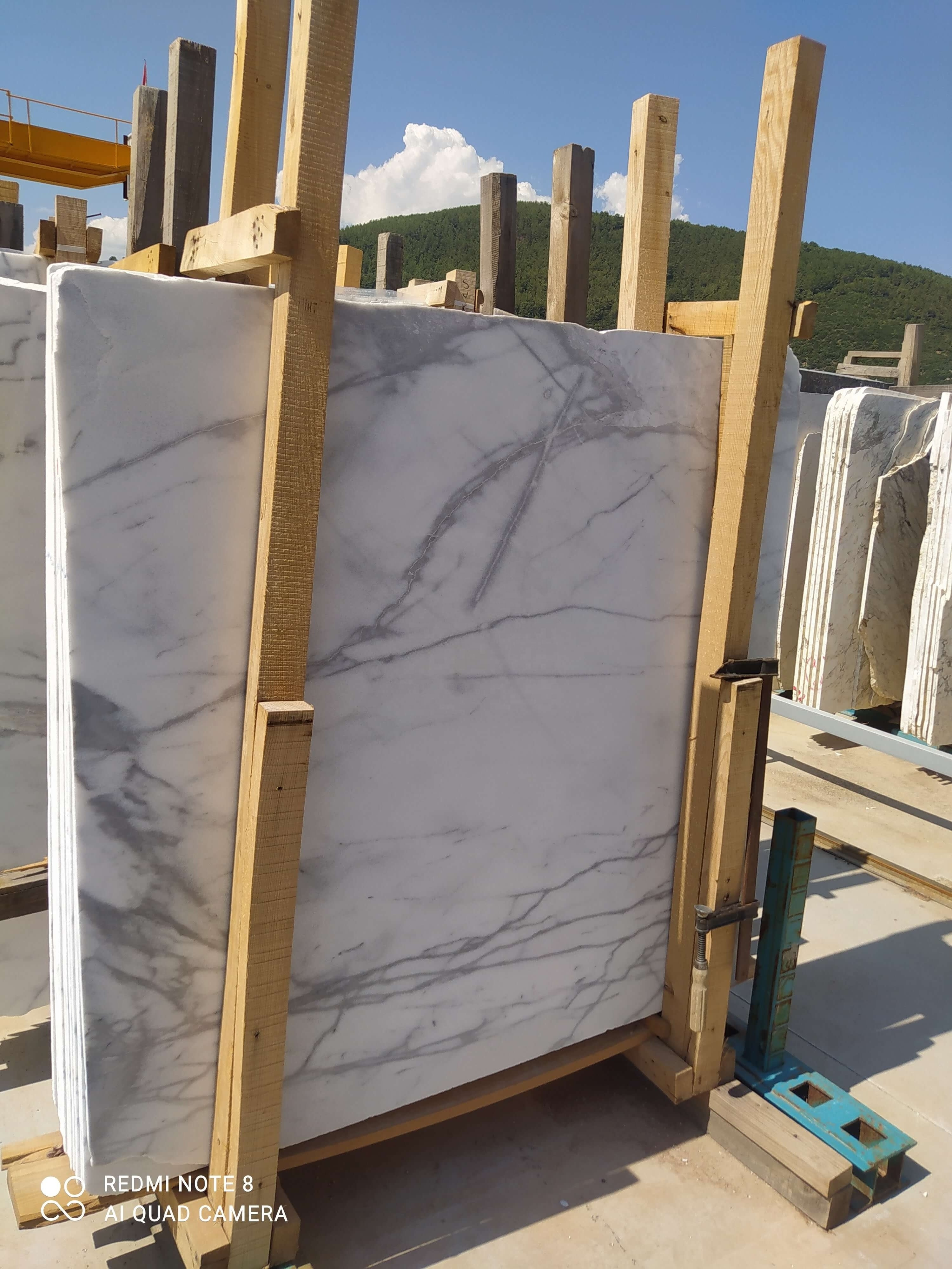 Factory Direct Exclusive Italian Satwario White Marble With Gorgeous Grey Veins Marble Slabs Blocks Best for Interior Design