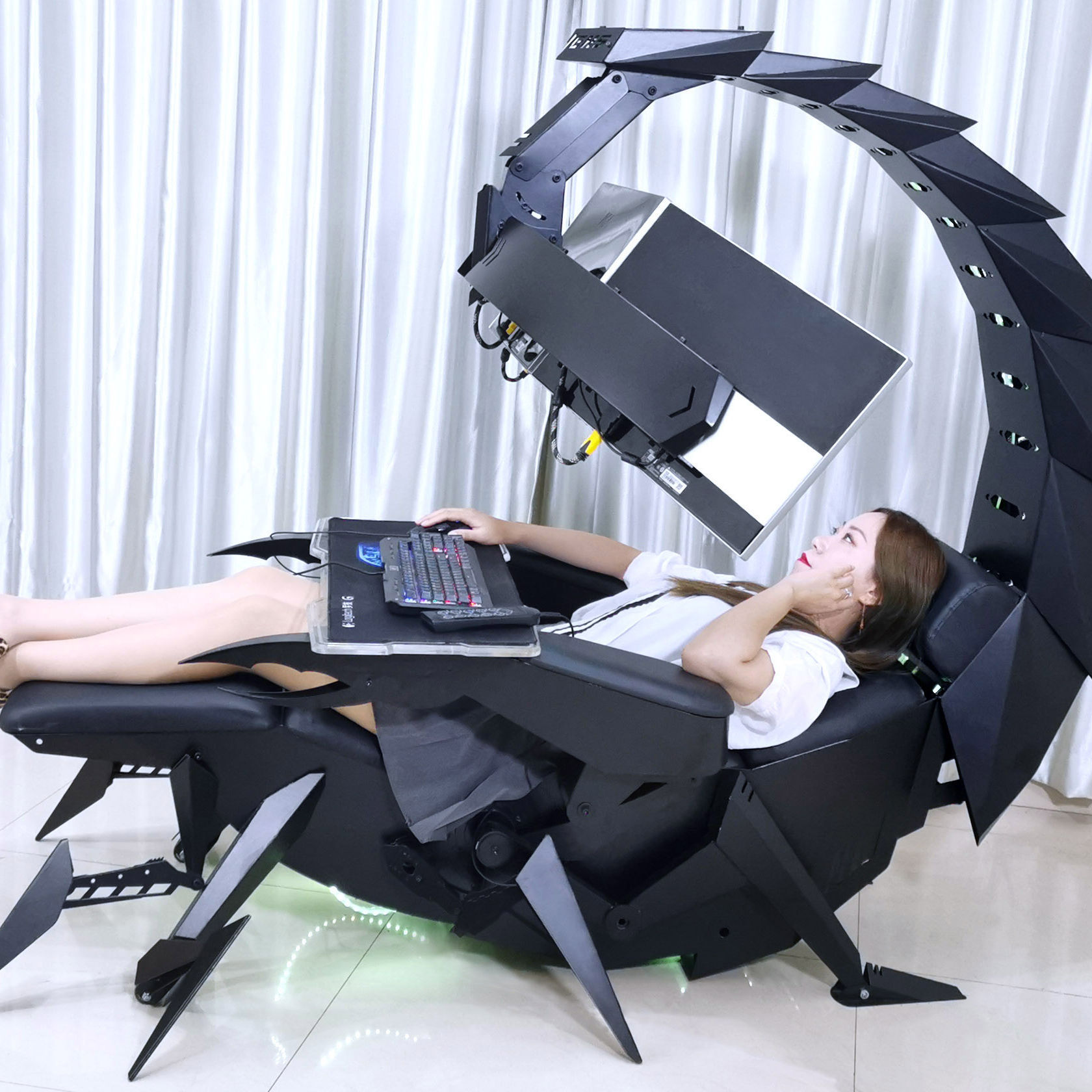 Hot Selling Zero Gravity Scorpion PC Gaming Chair Cockpit Fully Electrical Recline for 3 Monitors Scorpion Chair