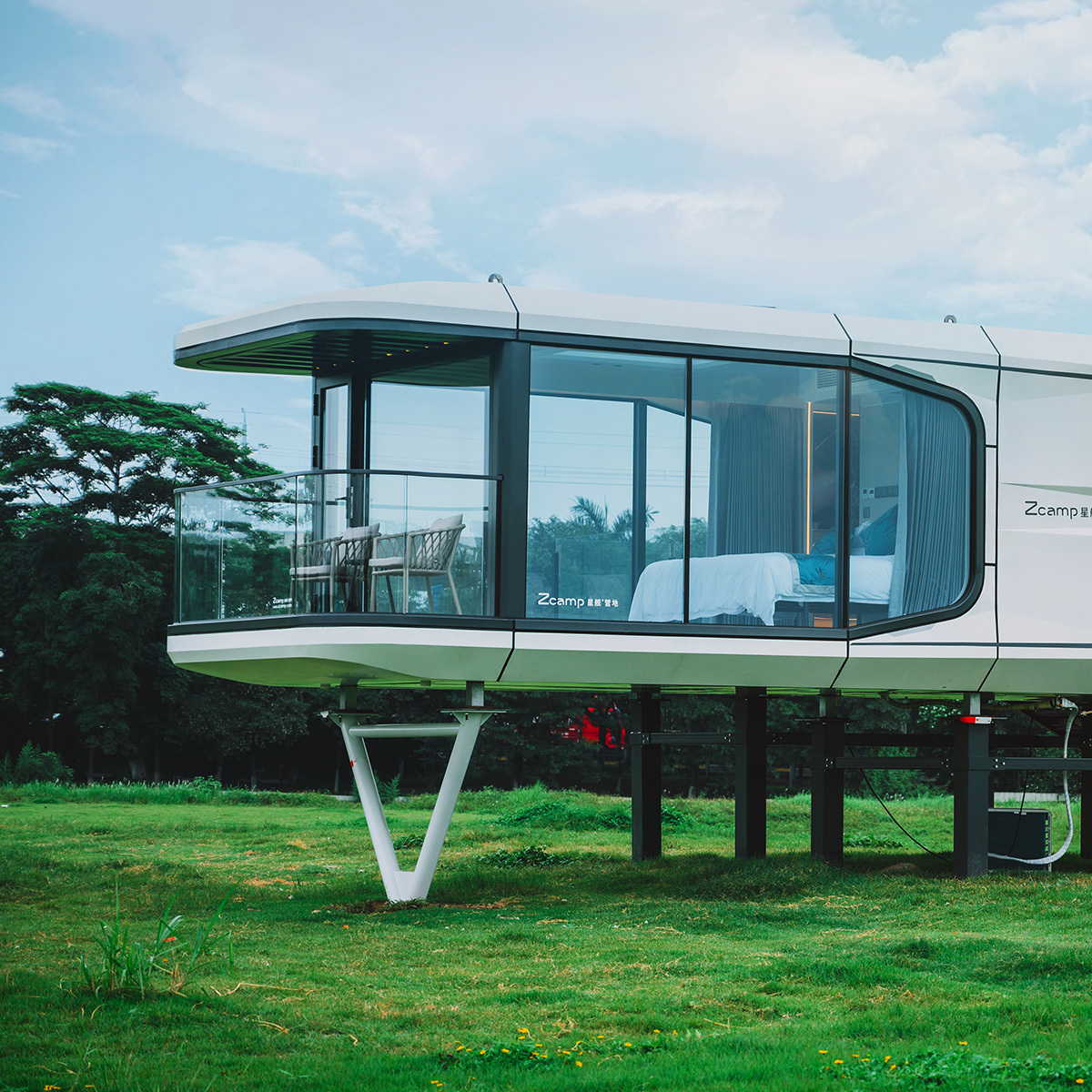 X7 Steel Frame Assemble Transport Homes camping Prefab Houses Luxury Modern Prefab Homs For Sale camping capsule