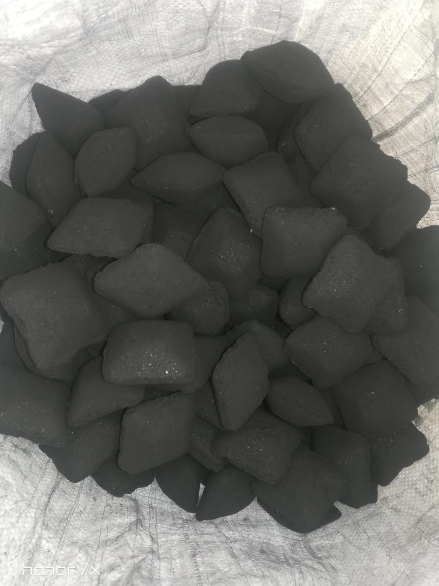 Classic High Hardness Charcoal For Barbecue Application Quick Burning Charcoal Barbeque Charcoal