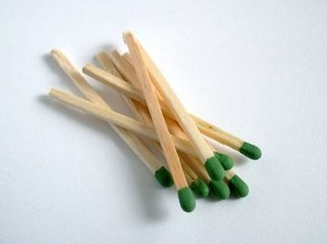 Hot Selling Wooden Safety Matches Wood Made Candle Matches in Bulk at Low Price