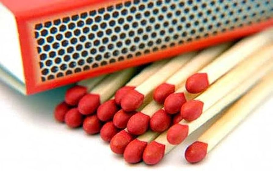 Long match sticks with color head posh blaze 40mm safety matches wooden matches supplier from india direct factory supply