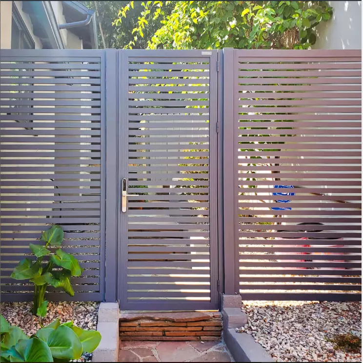 Privacy slat horizontal 10ft garden metal fence for philippines yard