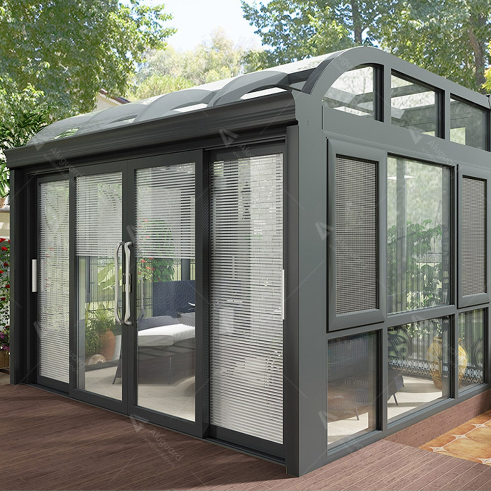 Modern Four Season Prefabricated Free Standing Tempered Conservatory Sunroom Glass Aluminum Frame Winter Garden Design