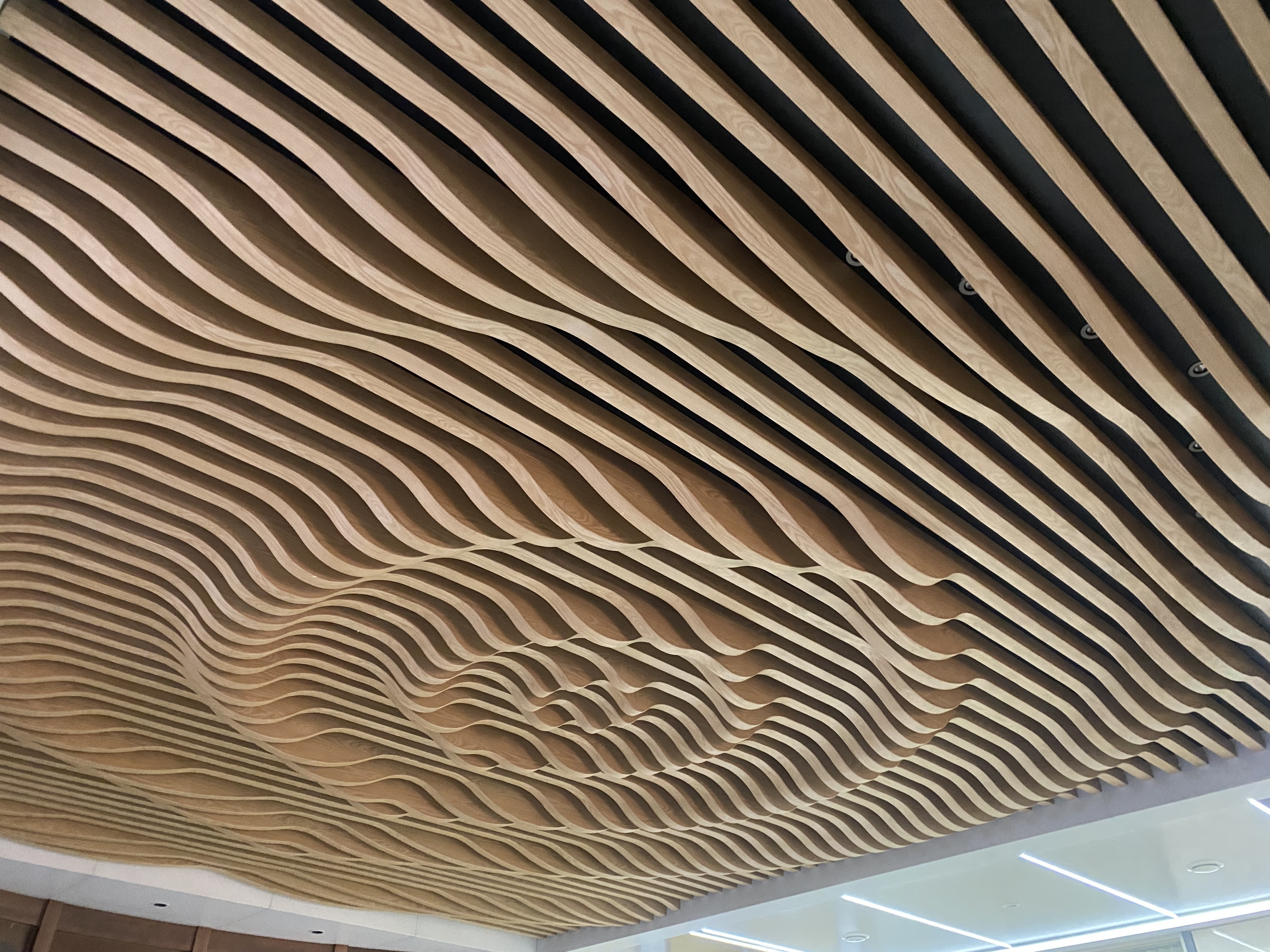 Aluminum Art Baffle Ceiling Tiles Customize different Combination Ceiling Modeling