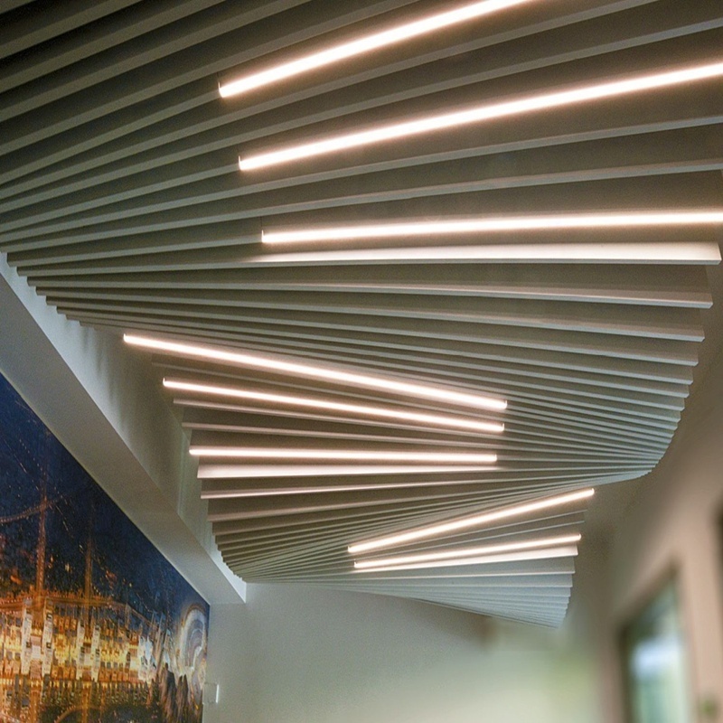 Decorative Modern Design Strip Wood Grain Baffle Suspended Aluminum Ceiling