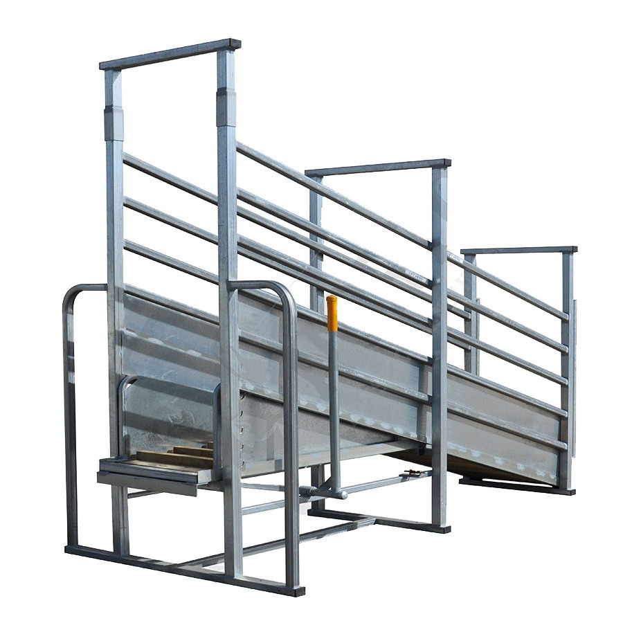 Hot-dip galvanized cattle loading ramp for farm