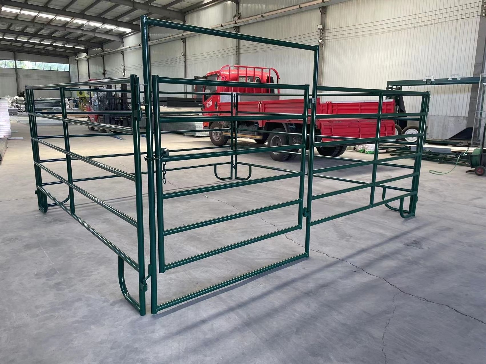 Round portable used horse panels product on farm for sale